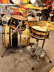 Gretsch Catalina Club Mod 22"12"16" Ink. Virvel,stativ och nya Cymbaler Beg.