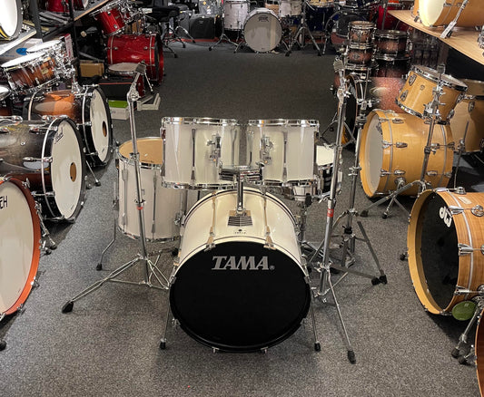 Tama Rockstar MIJ Shellpack 12” 13” 16” 22” inkl originalvirvel 14x6,5” samt stativpaket och pedal
