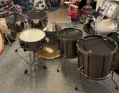 Tama Superstar Hyperdrive Shellpack 22" 10” 12” 14” 16” samt 14x5’5 originalvirvel Ink. 2st Tama pukhållare/clamp Beg.