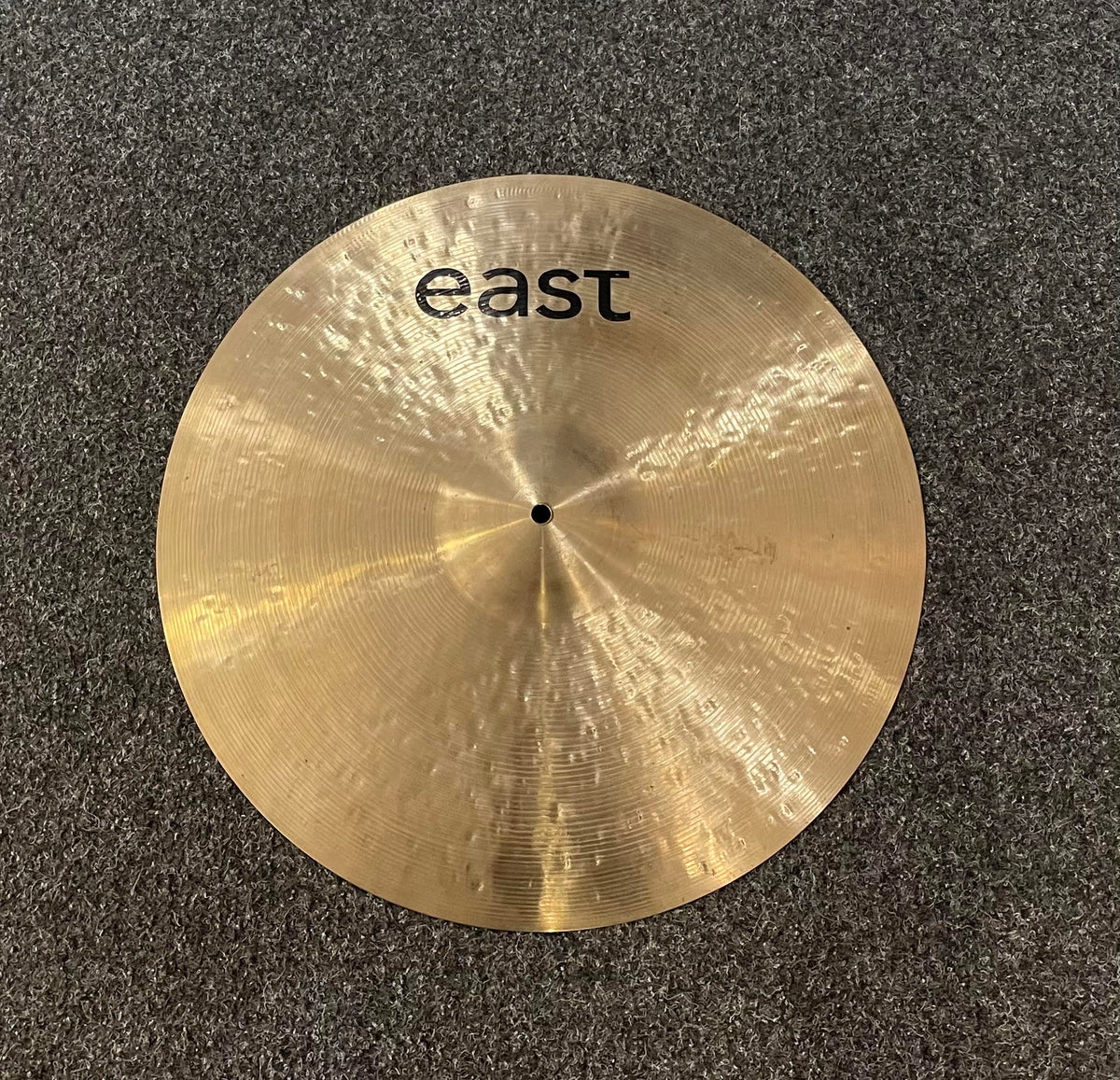 East B20 Hand Hammered 21” ride Beg.