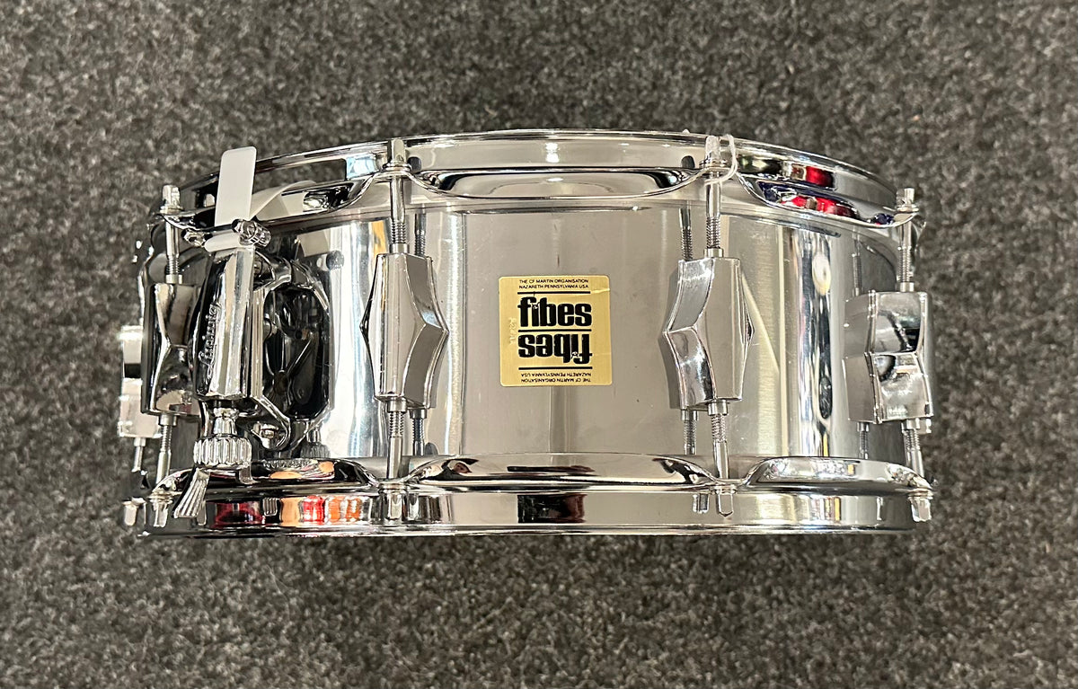 SÅLD! Fibes Chrome over Fiberglass 14x5,5