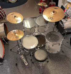 Pearl Export komplett trumset 22"12"13"16" Ink. Virvel,Stativ,trumpall och Cymbaler Beg.