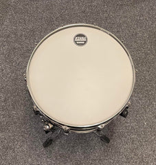 Tama Starclassic 14x6,5” 8ply maple shell. Finish Smoky Indigo Burst. Beg.