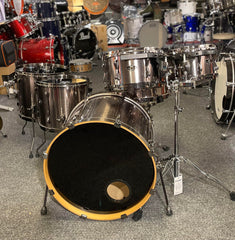 Tama Superstar Hyperdrive Shellpack  22" 10” 12” 14” 16” samt 14x5’5 originalvirvel Ink. 2st Tama pukhållare/clamp Beg.