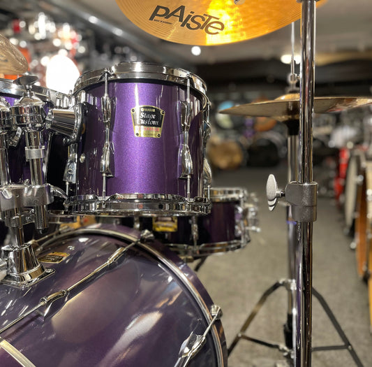 Yamaha Stage Custom Advantage komplett set  10” 12” 14” 22” Ink.: virvel. stativpack ,cymbalpack. Beg.