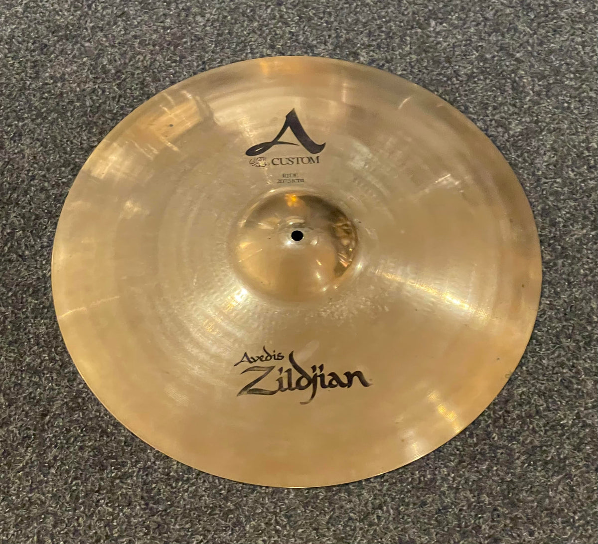 Zildjian A Custom 20” ride Beg.